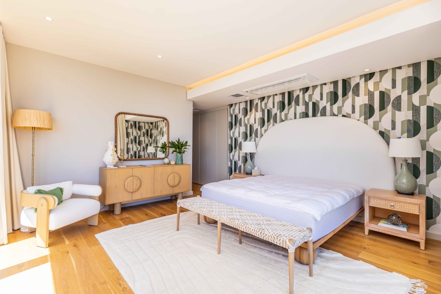 4 Bedroom Property for Sale in Fresnaye Western Cape